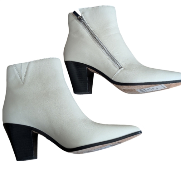 Paige White Leather Ankle Booties Size 8.5 Pointed Toe Block Heel - Picture 2 of 12